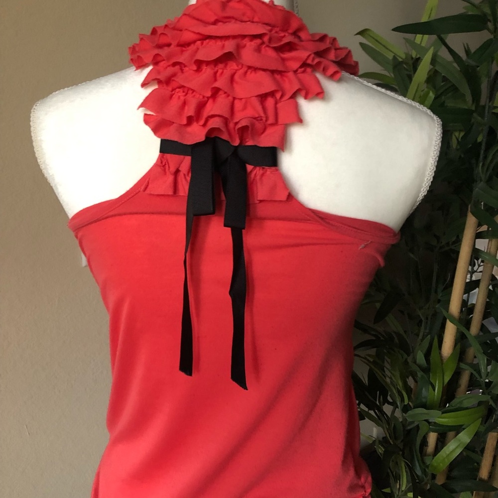 Cute back statement top!!